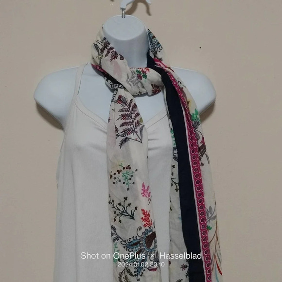 Talbots NWT Floral Botanical Fringe Hem Multifunctional Rectangle Scarf Wrap - Picture 11 of 13